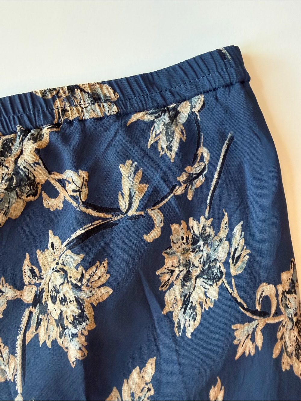 Eddie Bauer Navy Floral Skirt - Picture 6 of 7